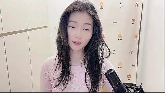 Snapshot of Rosalind_xixi chatting on September 2025 10:39:02 AM Rosalind xixi online show from September 2025 10:39:02 AM