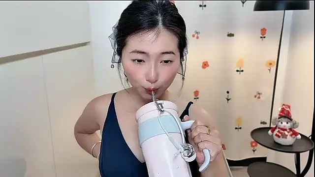 Snapshot of Rosalind_xixi chatting on March 2026 10:15:02 AM Rosalind xixi online show from March 2026 10:15:02 AM