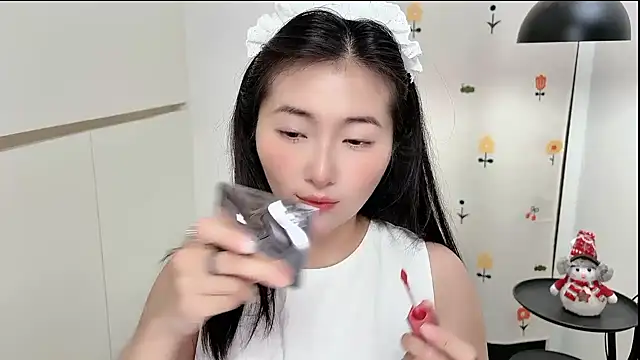 Snapshot of Rosalind_xixi chatting on April 2026 12:05:02 PM Rosalind xixi online show from April 2026 12:05:02 PM