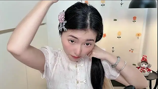 Snapshot of Rosalind_xixi chatting on April 2026 08:25:01 AM Rosalind xixi online show from April 2026 08:25:01 AM