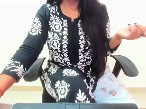 Snapshot of Hina_Chaudhary chatting on March 2026 05:24:01 AM Hina Chaudhary online show from March 2026 05:24:01 AM