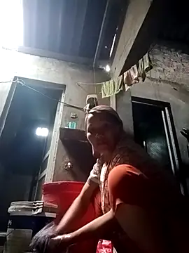 Snapshot of TinTin321 chatting on September 2025 09:42:02 AM TinTin321 online show from September 2025 09:42:02 AM