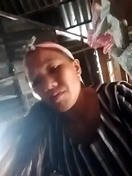 Snapshot of TinTin321 chatting on September 2025 09:33:01 AM TinTin321 online show from September 2025 09:33:01 AM