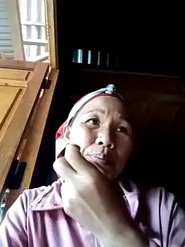 Snapshot of TinTin321 chatting on September 2025 12:37:02 AM TinTin321 online show from September 2025 12:37:02 AM