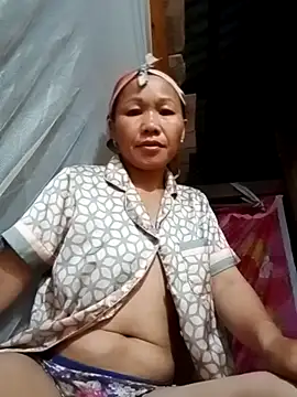 Snapshot of TinTin321 chatting on October 2025 08:52:02 PM TinTin321 online show from October 2025 08:52:02 PM