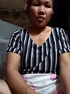 Snapshot of TinTin321 chatting on October 2025 12:28:01 PM TinTin321 online show from October 2025 12:28:01 PM