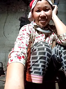 Snapshot of TinTin321 chatting on December 2025 10:53:01 AM TinTin321 online show from December 2025 10:53:01 AM