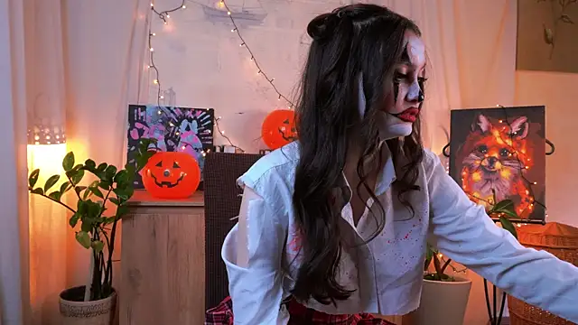 Snapshot of EvaDowe chatting on October 2025 02:56:01 AM EvaDowe online show from October 2025 02:56:01 AM