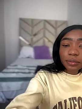 AlanaDoll online show from November 2025 02:28:02 PM