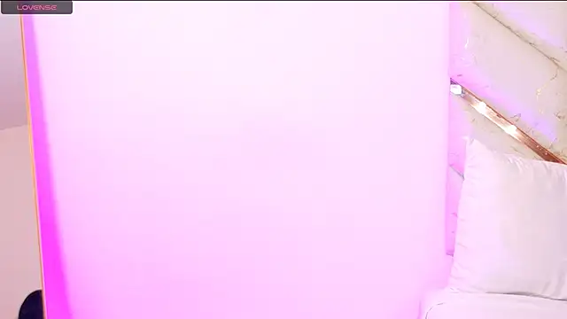 AlanaDoll online show from April 2026 04:01:01 PM