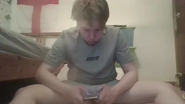 Snapshot of TomasCramp chatting on April 2026 11:58:01 AM TomasCramp online show from April 2026 11:58:01 AM