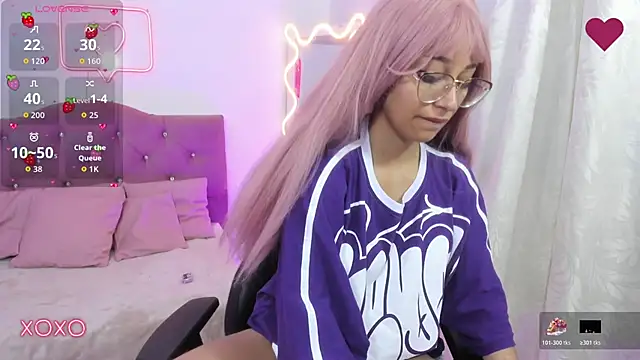 HANNI TAY online show from November 2025 12:18:01 PM