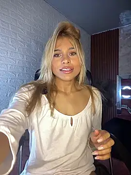 Snapshot of hot_cupid01 chatting on March 2026 12:30:01 PM hot cupid01 online show from March 2026 12:30:01 PM