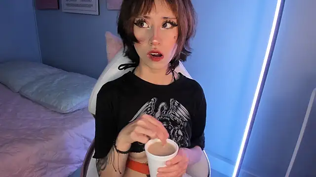 Hannahpage online show from April 2026 12:31:01 PM