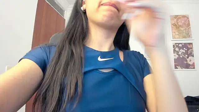 canelleGarces online show from June 2026 11:08:01 PM