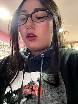 Snapshot of saranghae_ chatting on January 2026 10:58:02 PM saranghae online show from January 2026 10:58:02 PM