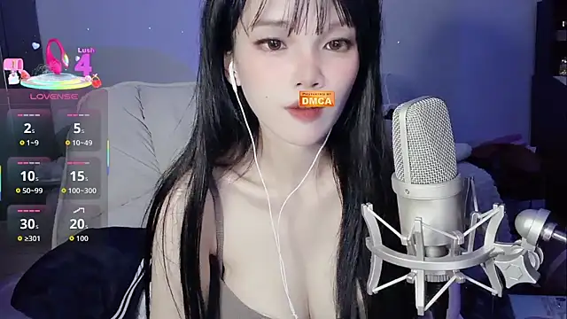 twlilybae online show from April 2026 03:27:01 PM