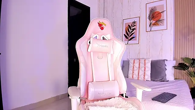 Ayleen Dunkan online show from November 2025 12:38:01 PM