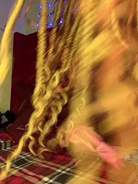 Snapshot of Seductive_Yellow_Titties chatting on June 2026 08:42:02 AM Seductive Yellow Titties online show from June 2026 08:42:02 AM