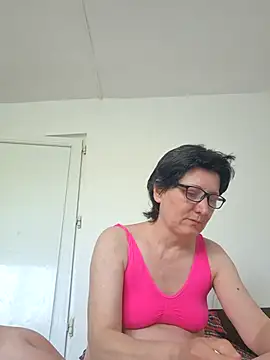 Snapshot of Vera_Elle chatting on April 2026 02:40:01 PM Vera Elle online show from April 2026 02:40:01 PM