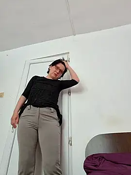 Snapshot of Vera_Elle chatting on May 2026 06:32:01 AM Vera Elle online show from May 2026 06:32:01 AM