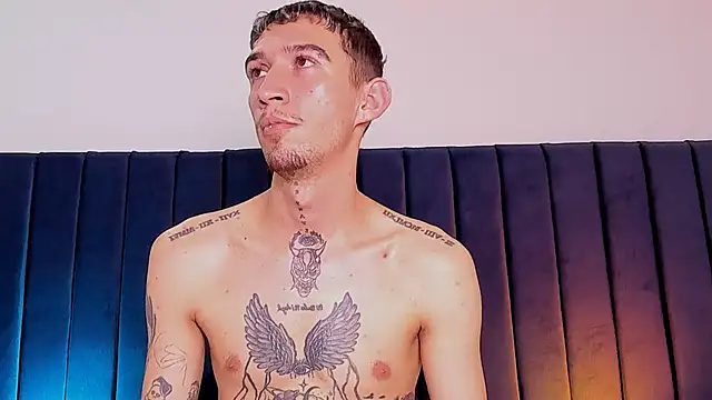 dominik thompson777 online show from November 2025 06:14:02 AM