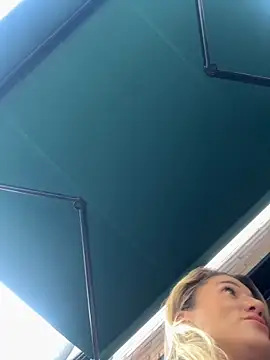 Snapshot of CamyBlossom chatting on October 2025 04:27:02 PM CamyBlossom online show from October 2025 04:27:02 PM