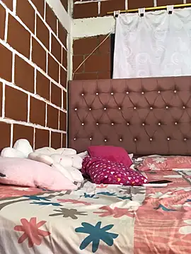 Rachellcooperrr online show from August 2026 01:57:01 PM