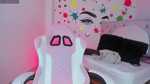 Snapshot of chloesagee chatting on September 2025 09:38:02 PM chloesagee online show from September 2025 09:38:02 PM