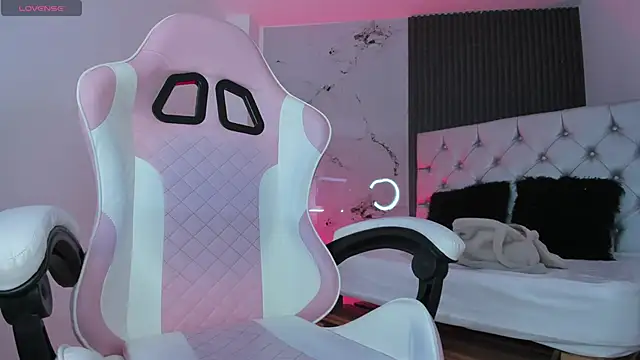 Snapshot of chloesagee chatting on October 2025 11:26:02 PM chloesagee online show from October 2025 11:26:02 PM