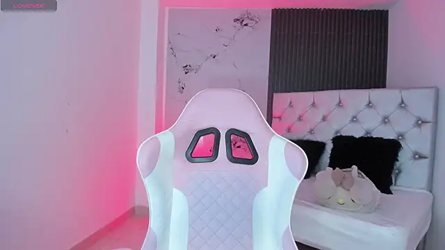 Snapshot of chloesagee chatting on November 2025 12:10:01 AM chloesagee online show from November 2025 12:10:01 AM