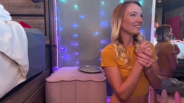 ajmiller25 online show from November 2025 08:10:01 PM