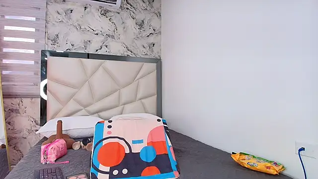 carol juicyy online show from November 2025 07:15:01 PM