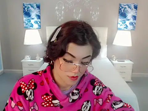 nathalialoes1 online show from November 2025 01:53:02 PM