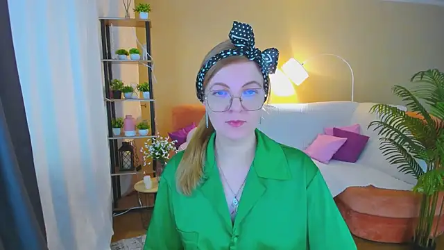 YourUniverser online show from November 2025 09:20:01 AM