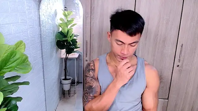 PinooyMilker online show from October 2025 03:17:01 AM