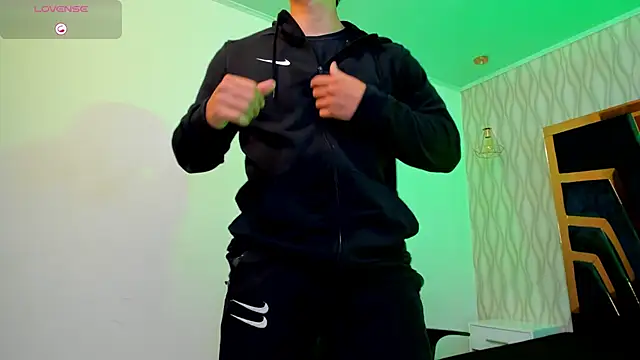 Snapshot of Draven_Marceaux chatting on September 2025 11:23:01 AM Draven Marceaux online show from September 2025 11:23:01 AM