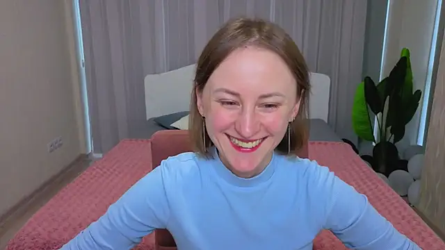 LuluChiiii online show from November 2025 12:22:01 PM