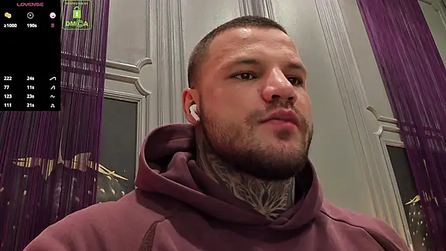 OliverSport online show from November 2025 10:54:02 AM