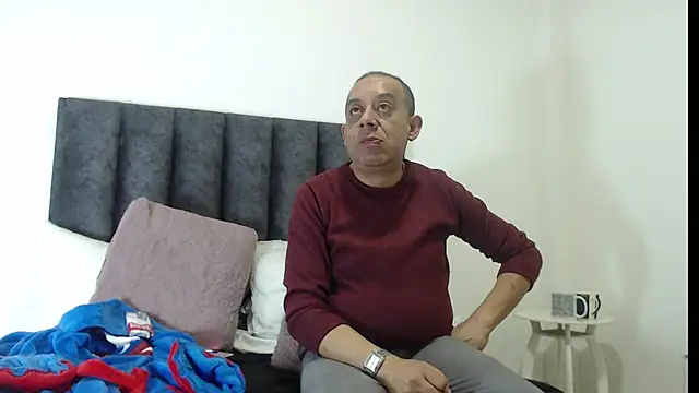 GabrielandAbigail online show from November 2025 01:58:01 PM