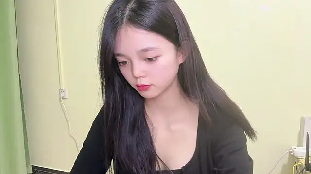 Snapshot of Nicole-13 chatting on November 2025 10:59:01 AM Nicole-13 online show from November 2025 10:59:01 AM