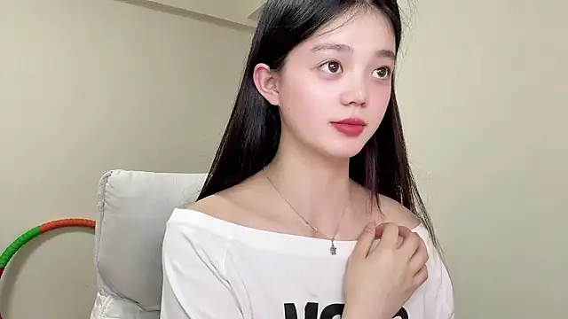 Nicole-13 online show from June 2026 12:40:01 PM