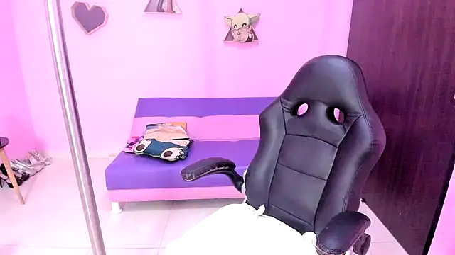 latin doll squirts online show from October 2025 07:25:02 PM