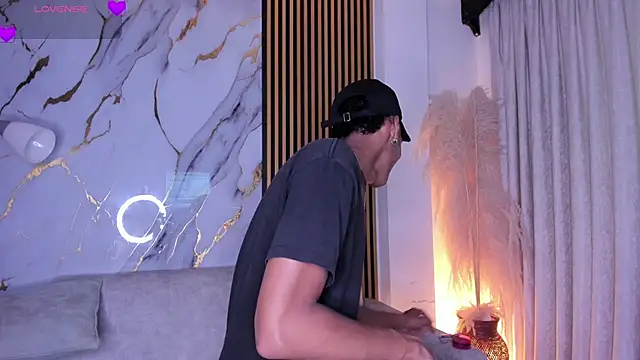 Snapshot of JulienSaint chatting on March 2026 12:31:02 PM JulienSaint online show from March 2026 12:31:02 PM