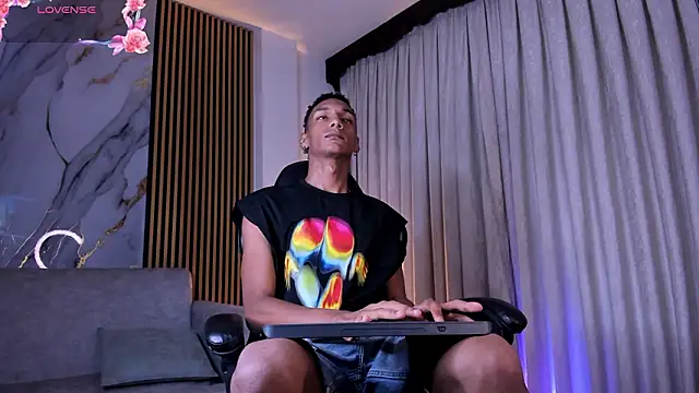 Snapshot of JulienSaint chatting on March 2026 11:16:02 AM JulienSaint online show from March 2026 11:16:02 AM