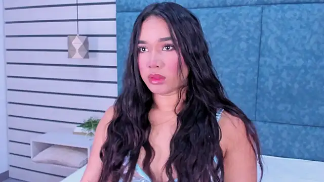 Snapshot of EmilyZahar chatting on September 2025 11:34:02 AM EmilyZahar online show from September 2025 11:34:02 AM