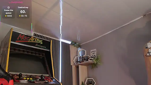 Snapshot of Bastian_MCcormick chatting on September 2025 03:25:01 PM Bastian MCcormick online show from September 2025 03:25:01 PM