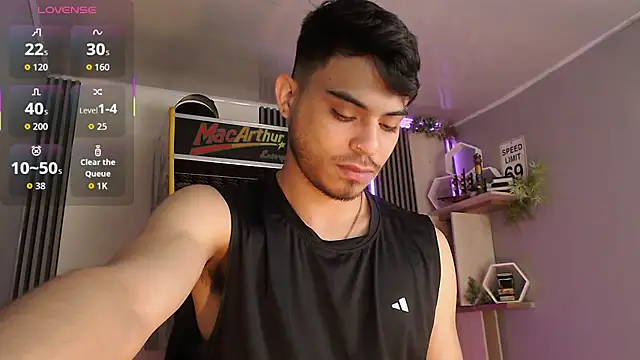 Snapshot of Bastian_MCcormick chatting on October 2025 12:26:01 PM Bastian MCcormick online show from October 2025 12:26:01 PM