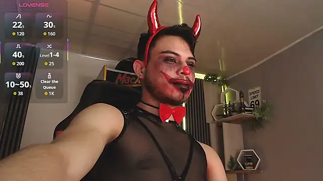 Snapshot of Bastian_MCcormick chatting on October 2025 01:01:02 PM Bastian MCcormick online show from October 2025 01:01:02 PM