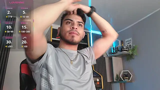 Snapshot of Bastian_MCcormick chatting on November 2025 12:50:02 PM Bastian MCcormick online show from November 2025 12:50:02 PM